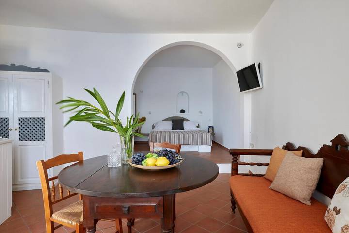 Villa pour 2 personnes, avec vue sur l’océan et balcon à Oia - 3