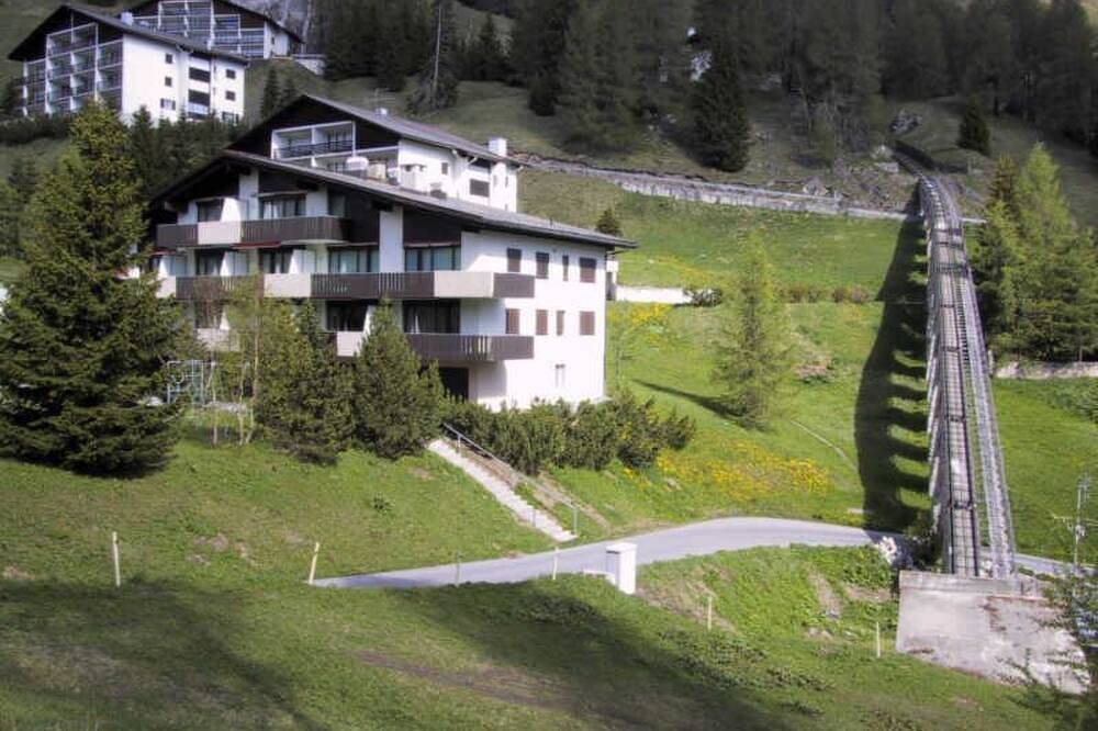 Ganze Wohnung, Palüda Sun 7 Appartement/Fewo, Dusche oder Bad, Wc 1-Zimmerwohnung in Flüelapass, Davos