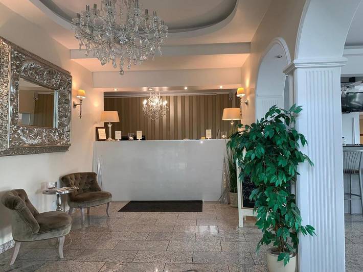 Hotel für 3 Personen, mit Terrasse und Garten in Delmenhorst