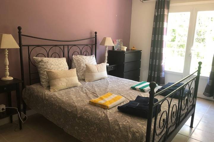 Provence-Cotignac 3 Bd- 1 full bath Villa Private Pool in Village Center. in Cotignac, Brignoles region
