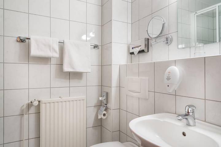 Ganze Ferienwohnung, Apartment zentral in Bonn für 1 Person in Bonn, Rheinland