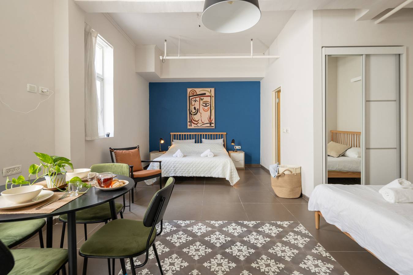 Geheel appartement, The Printhouse Downtown Studio 10 in Haifa, Haifa (district)