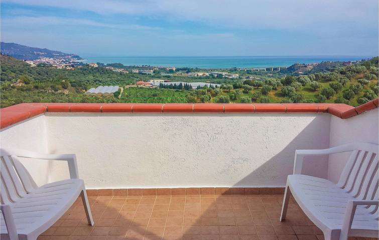Apartamento Riverside Terrace - ¡A 2 km de la costa! in Petrizzi, Provincia de Catanzaro