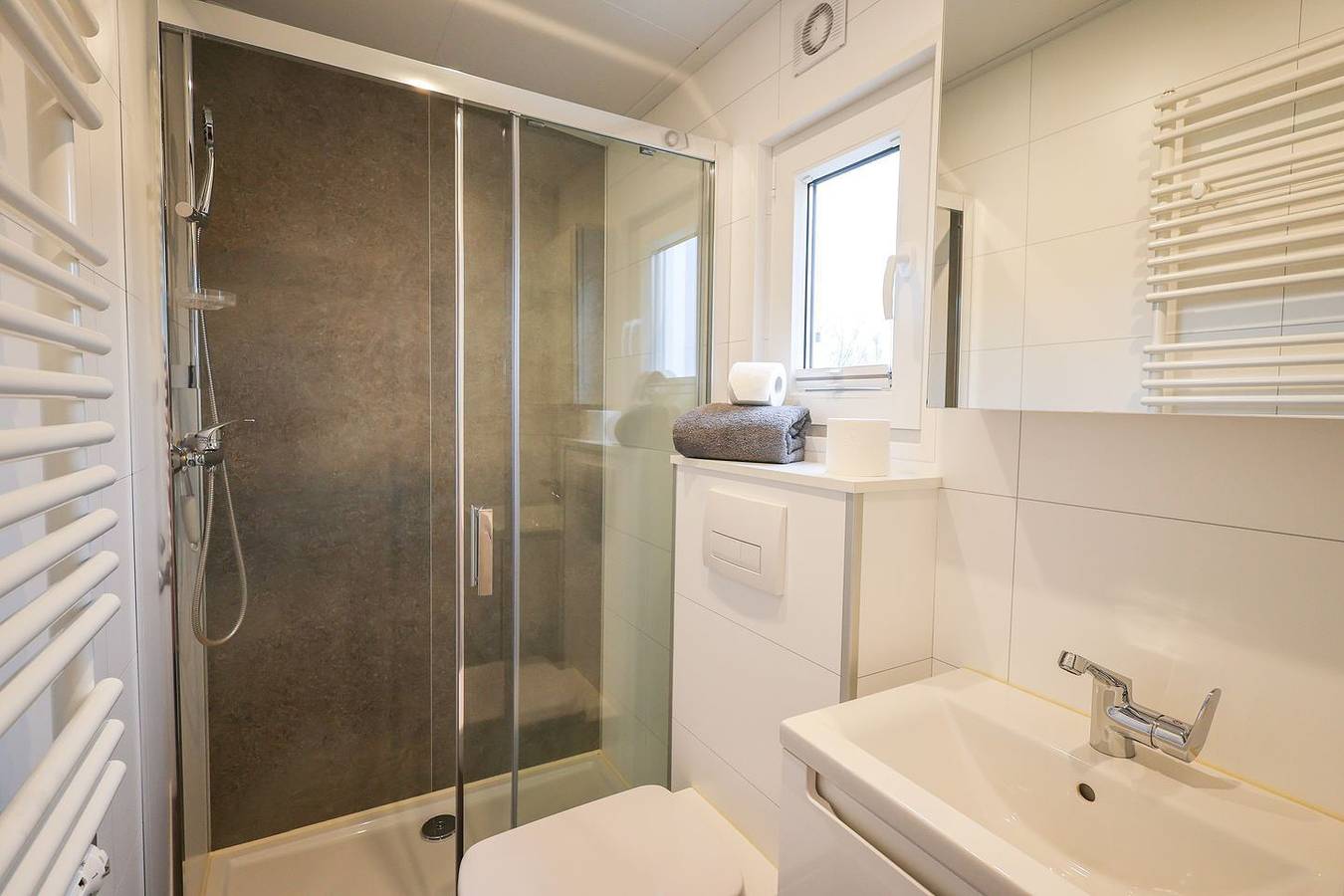 Ostseechalet Kompass - direct sea view, covered terrace, parking, Wi-Fi, foto 8