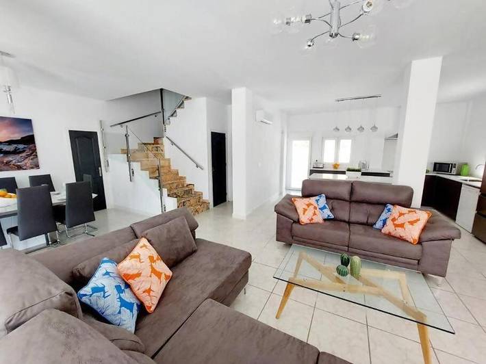 Casa rural para 10 personas, con jardín además de terraza y piscina en Los Alcázares - 4