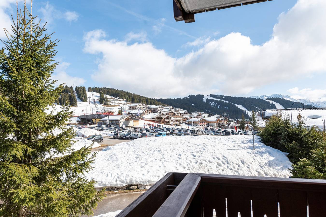 Apartamento entero, Apartamento 'Lapon H10' con vistas a la montaña y balcón in Hauteluce, Albertville region