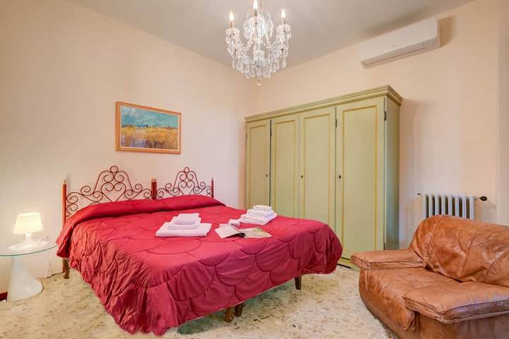Appartamento intero, Villa Alberti Appartamento Emma, ​​Salò, Italia in Salò, Prealpi Gardesane