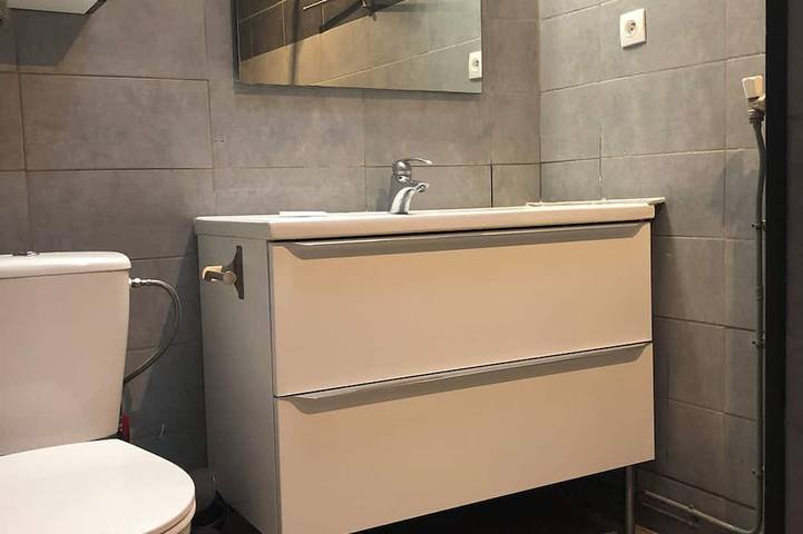 Entire apartment, Luxury apartment line 14 Igr Paul Brousse Paris in Villejuif, Val-de-Marne