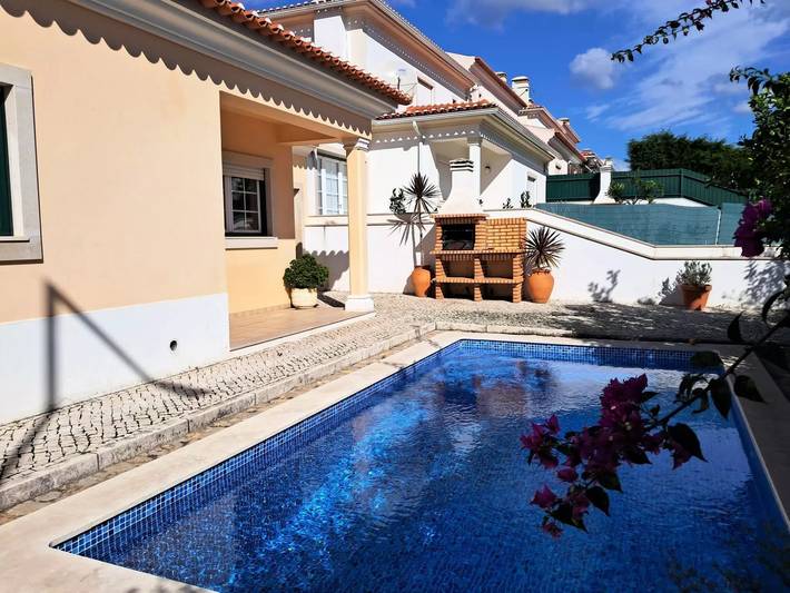 Villa para 6 pessoas, com jardim e piscina em Óbidos