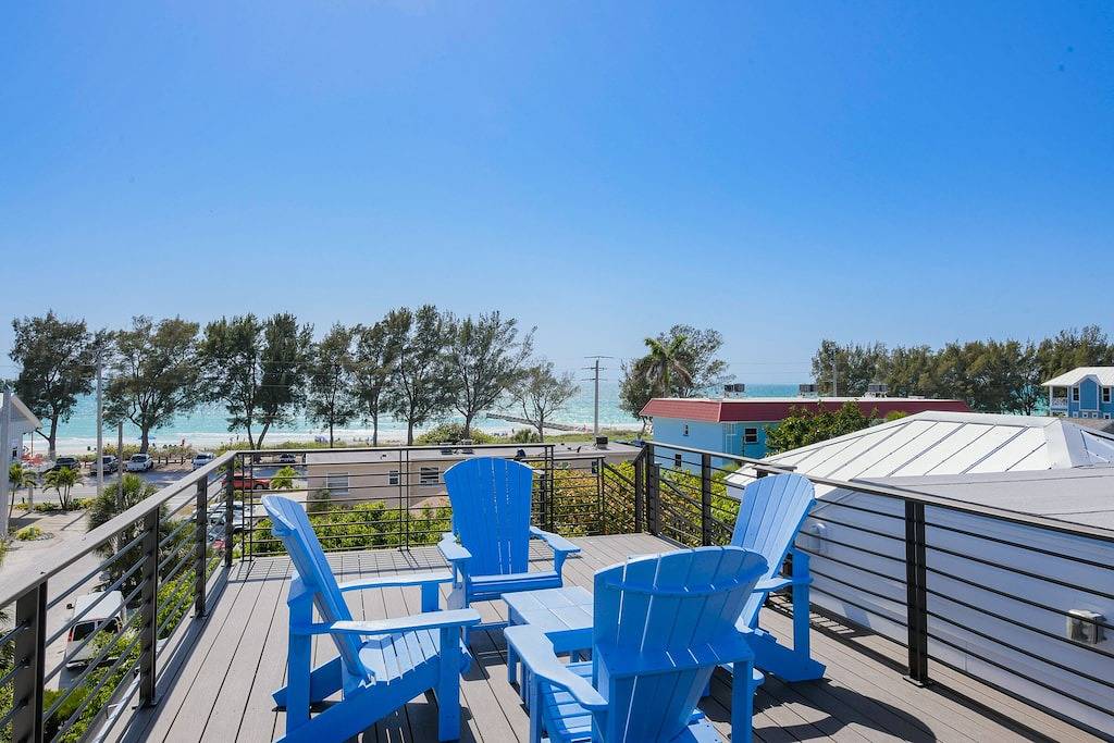 Crystal Waves Oasis - Sieben Schlafzimmer Haus, Schl��ft 18 in Coquina Beach, Bradenton Beach