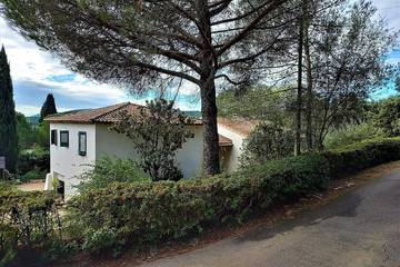 Cottage pour 9 personnes, avec jardin à Camps-la-Source