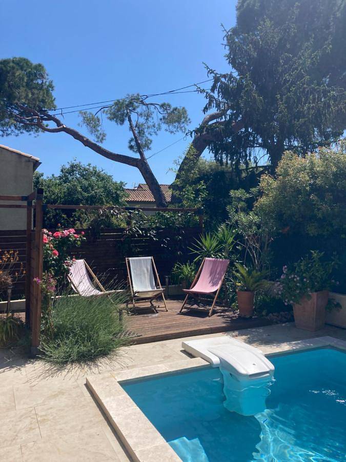 Maison d’hôte pour 2 personnes, avec Terrasse et Piscine