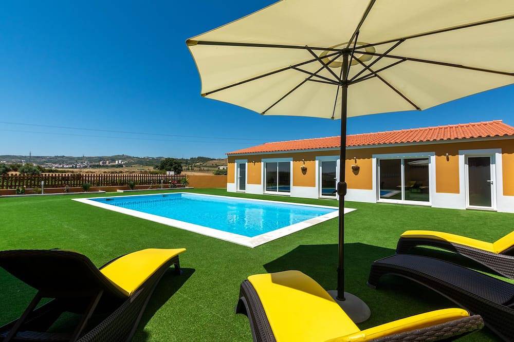 Casa vacanza a Oeste a partire da 191€ a notte