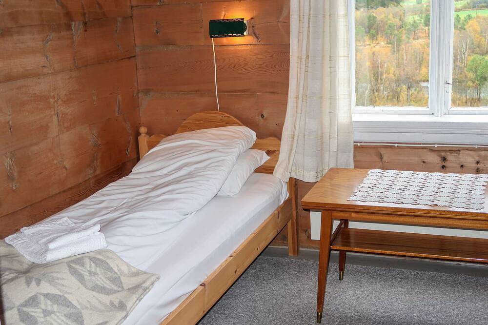Elvehuset in Haukedalen, Førde