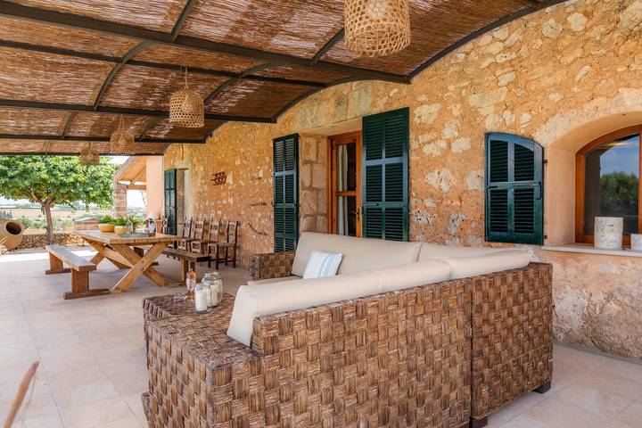 Villa for 12 people, with yard and children pool in Majorca