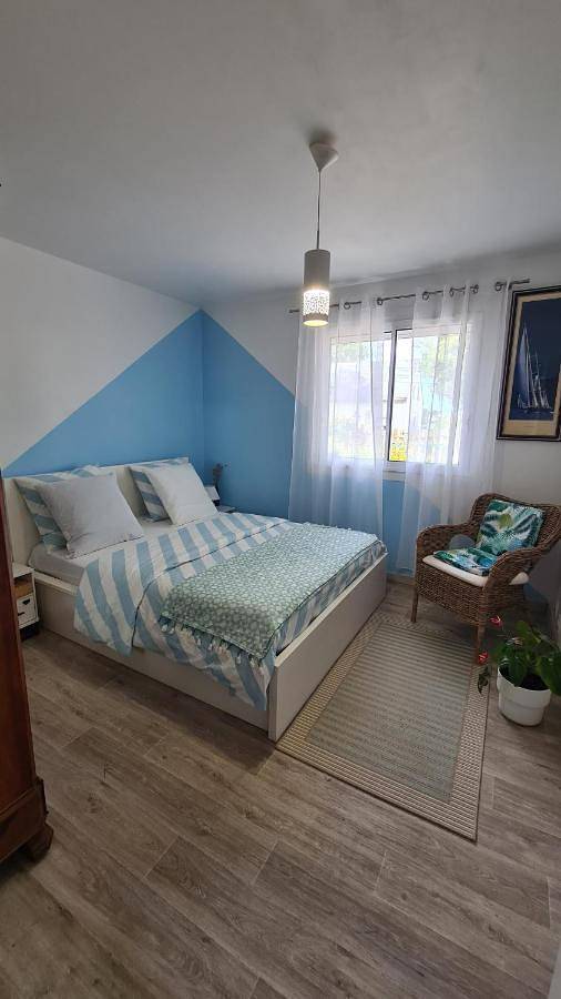 Gîte pour 4 personnes, avec vue et jardin dans Port de Kercabellec - 2