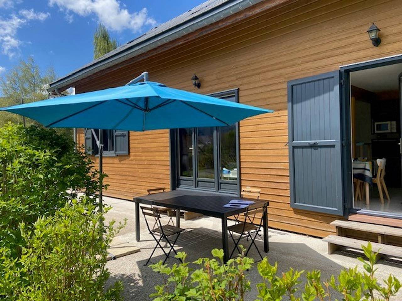Spacious 4Br House in Autrans, Close to Village Centre, Ideal for 8, with Garden and Terrace in Autrans-Méaudre-en-Vercors, Parc naturel régional du Vercors