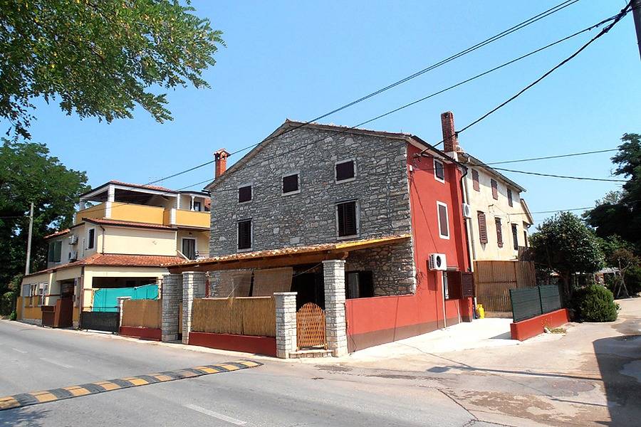 Ganze Wohnung, 2-Zimmer-Ferienwohnung am Strand Zambratija, Umag A-7030-a in plaža Zambratija, Zambratija