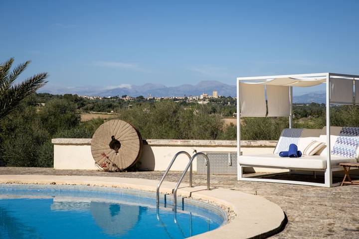 Villa for 5 people, with garden and terrace as well as pool - 1