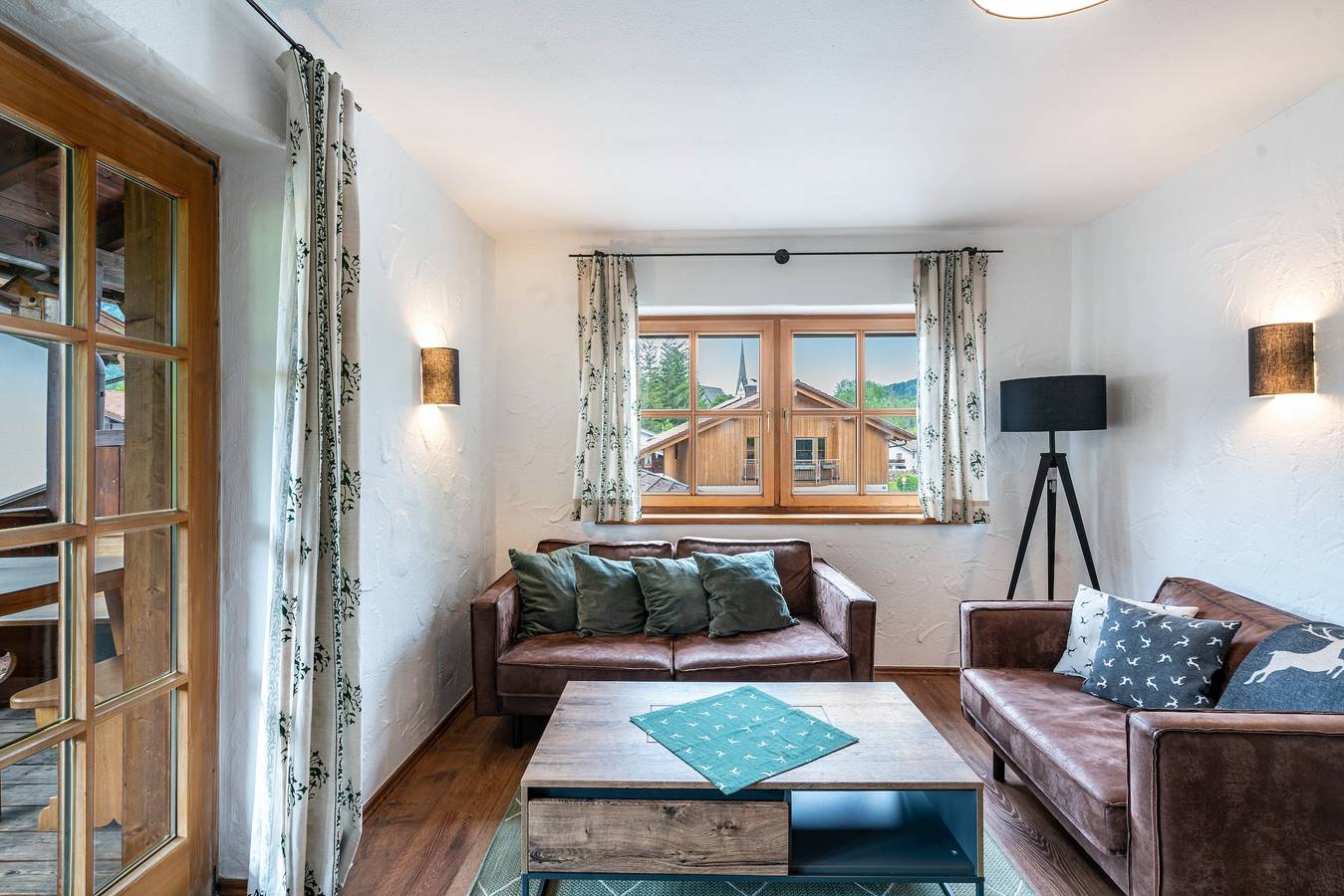 Ganze Wohnung, Ferienwohnung 'Kreiznegge' mit Bergblick, Balkon und Wi-Fi in Inzell, Bayerische Alpen
