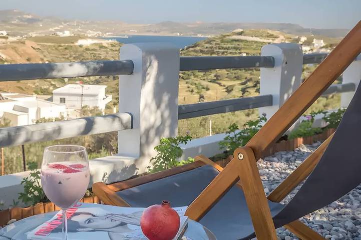Helenas Cycladic House in Plaka (Milos), Milos