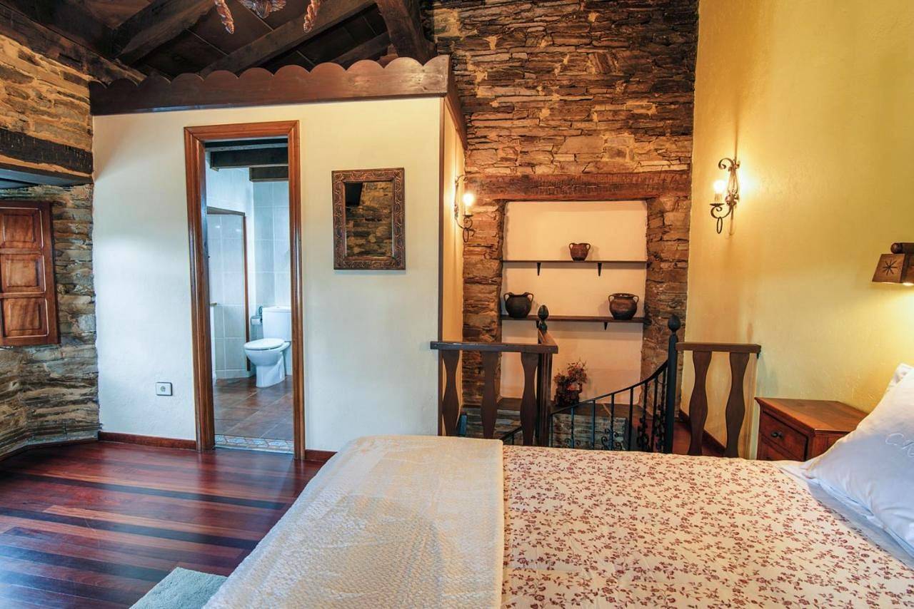 Apartamento entero, One-Bedroom Apartment in Quintá, Santa Eulalia de Oscos