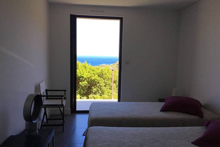 Villa pour 8 personnes, avec Terrasse et Jardin dans Cap Bénat - 4