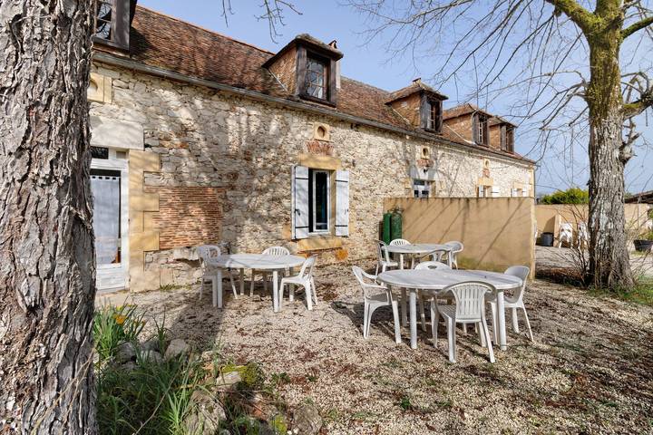 Gîte pour 8 personnes, avec Jardin