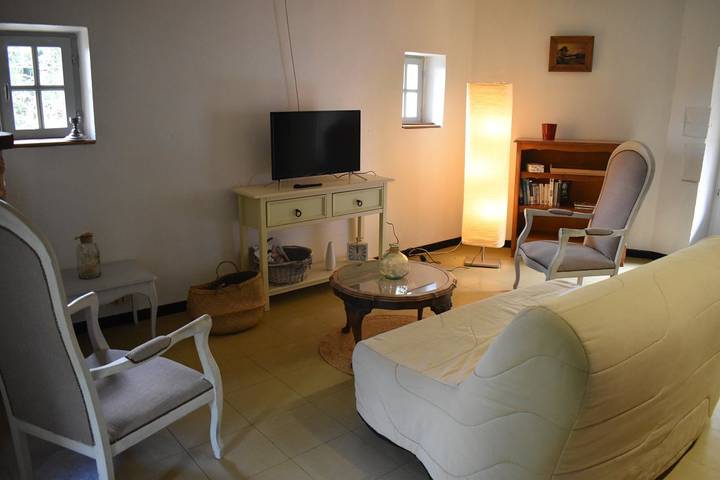 Gîte pour 6 personnes, avec terrasse et jardin - 1