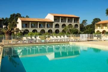 Gîte pour 4 personnes, avec balcon/terrasse et piscine, animaux acceptés à Linguizzetta
