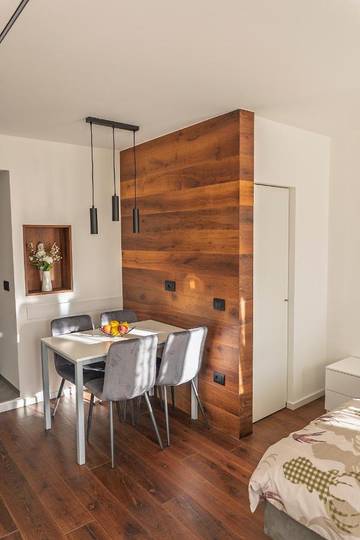 Gîte pour 3 personnes, avec balcon à Cles