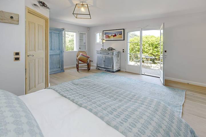 Location de vacances pour 9 personnes, avec terrasse et jardin dans Plage De La Briande La Croix Valmer - 4