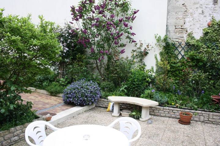 Location de vacances pour 2 personnes, avec jardin et vue à Arromanches-les-Bains - 3