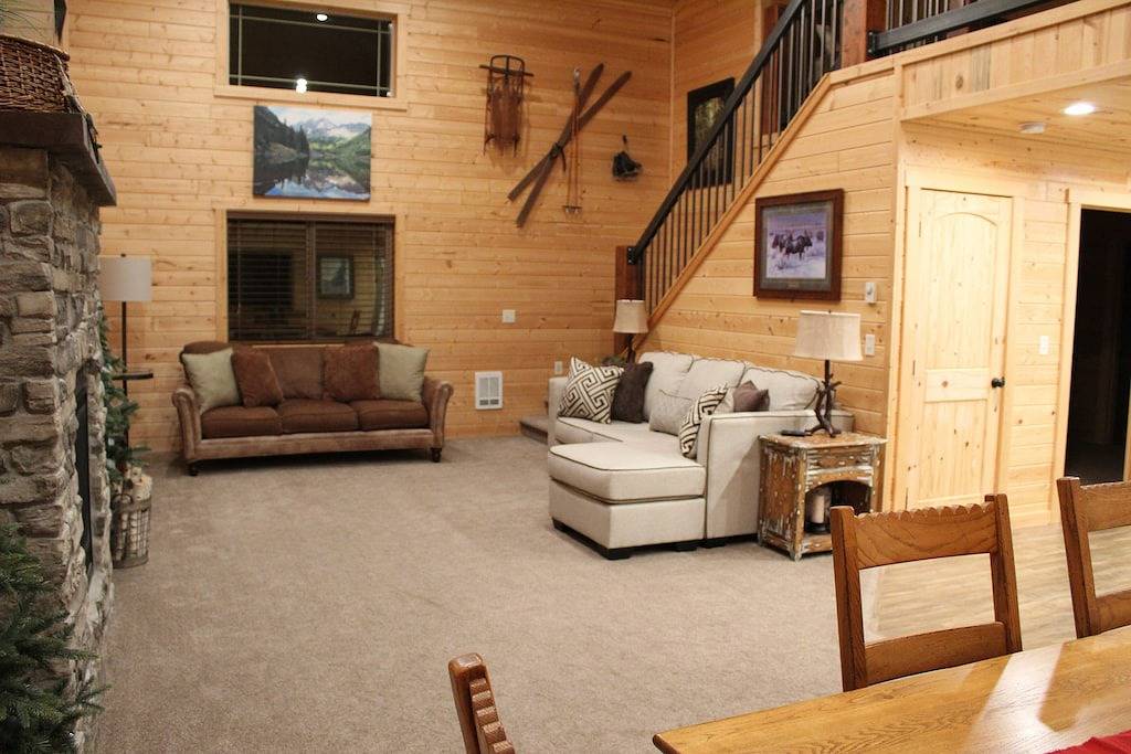 Log Cabin for 9 Guests in Island Park, Fremont County (ID)
