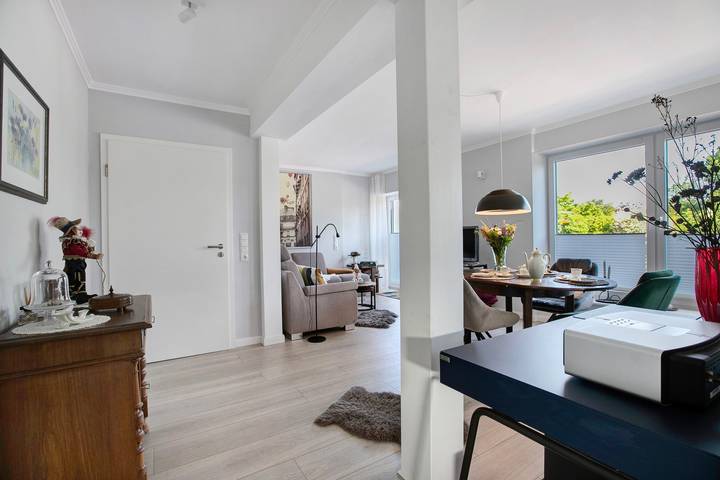 Holiday Home 'Alte Tischlerei' with Private Terrace, Shared Garden and Wi-Fi in Hemmingstedt, Heide and surroundings