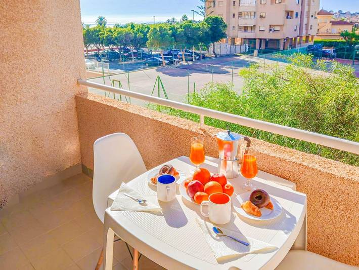 Appartement de vacances entier, El Ciruelo Beach&Pool - Appartement avec piscine partagée, à 10 minutes de la plage et Wi-Fi gratuit in Roquetas de Mar, Costa de Almería
