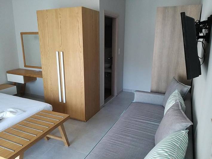 Gîte pour 3 personnes, avec terrasse ainsi que vue et jardin dans Stavros - 3