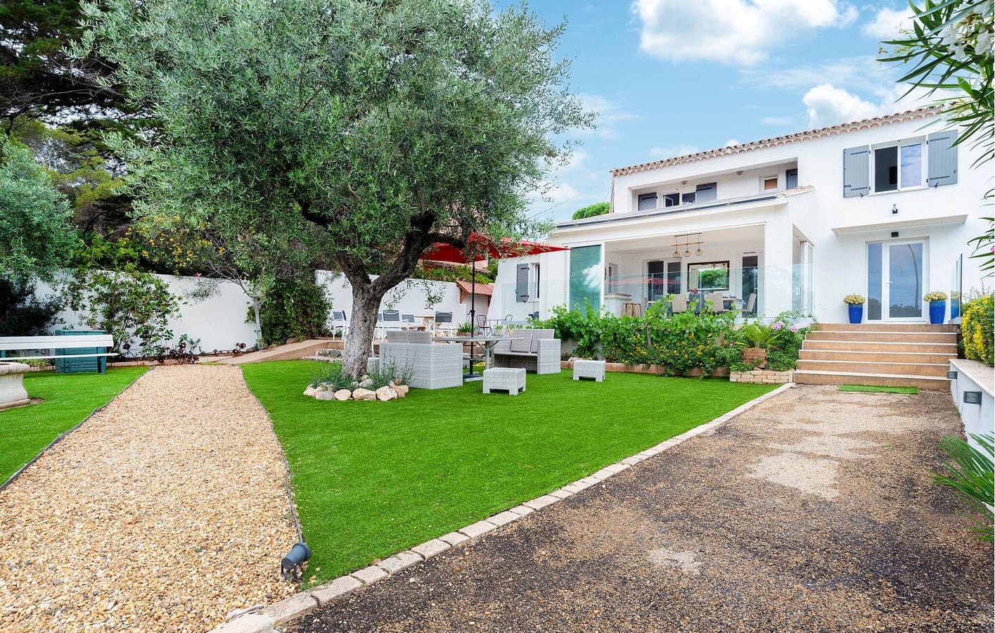 Appartement avec vue sur la mer, piscine, climatisation et parking, à 2 km de la plage de la Garonette in La Nartelle, Sainte-Maxime