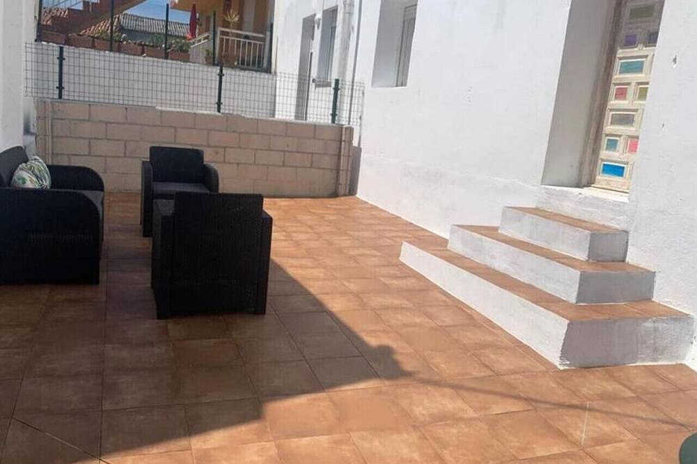 Entire apartment, Bajo con terraza en Ajo - Castellanos 12007 in Bareyo, Cantabrian Coast