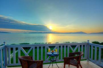Cottage pour 4 personnes, avec balcon ainsi que jardin et vue dans Gialova