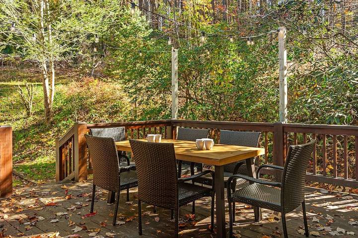 Blockhütte für 4 Personen, mit Balkon - 1
