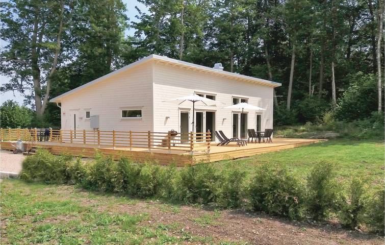 Ferienhaus für 6 Personen, mit Garten in Köpingsvik