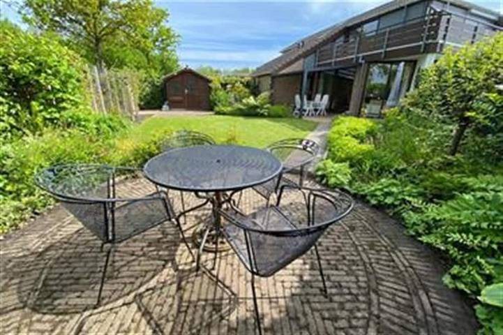 Ferienhaus für 4 Personen, mit Garten und Balkon sowie Pool in Brouwershaven