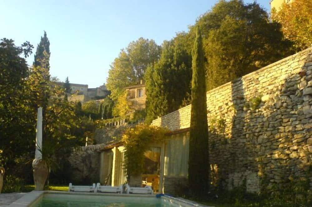Charming house with private pool in the heart of the village in Bonnieux, Parc naturel régional du Luberon