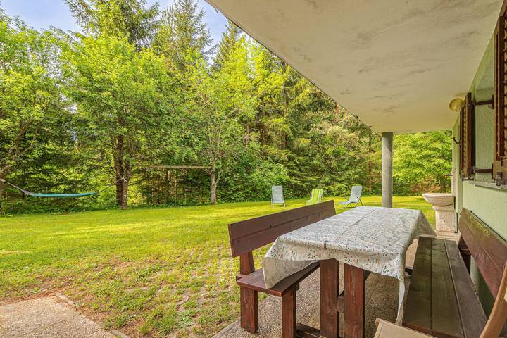 Chalet für 6 Personen, mit Terrasse und Sauna, mit Haustier in Slowenien - 2