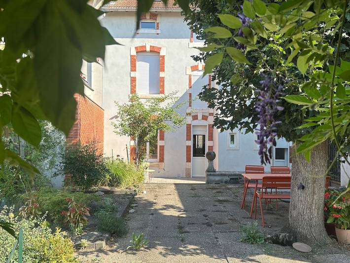 Gîte pour 6 personnes, avec Terrasse et Jardin