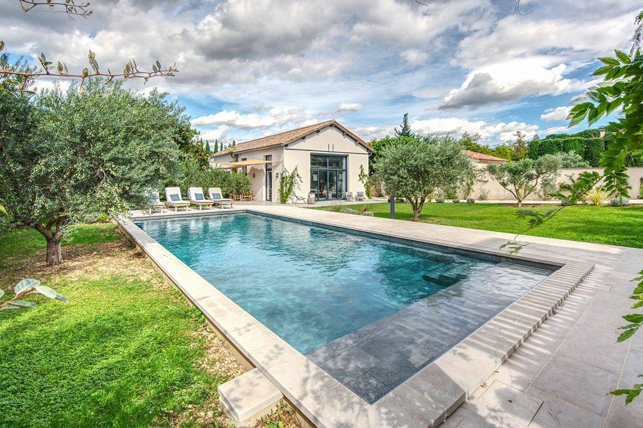 Maison De Vacances pour 12 Personnes dans Saint-Rémy-de-Provence, Région d'Arles