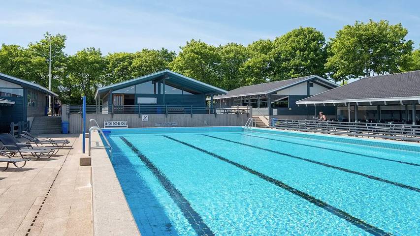 Ferienhaus für 6 Personen, mit Terrasse und Garten sowie Pool in Løjt - 4
