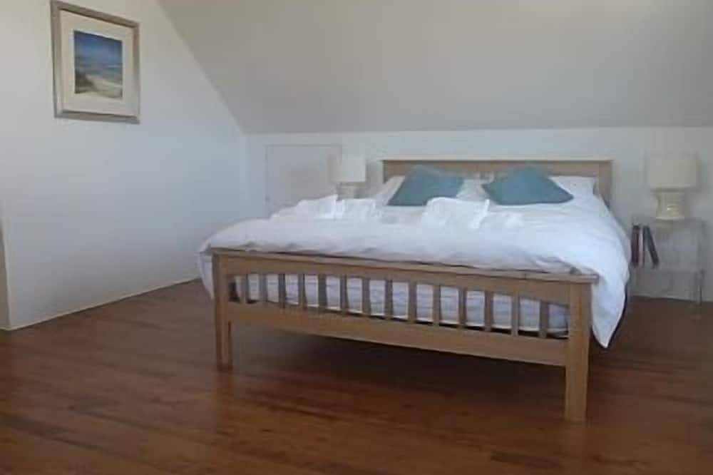 Modernes Strandhaus mit Meerblick und nur einen kurzen Spaziergang vom mit der Blauen Flagge ausgezeichneten Strand entfernt in Porthtowan, Cornwall