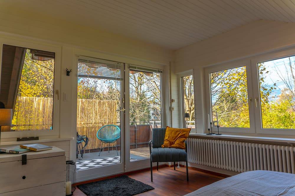 Ganze Wohnung, Quiet 2 room garden loft with terrace in Bad Tölz, Tölzer Land